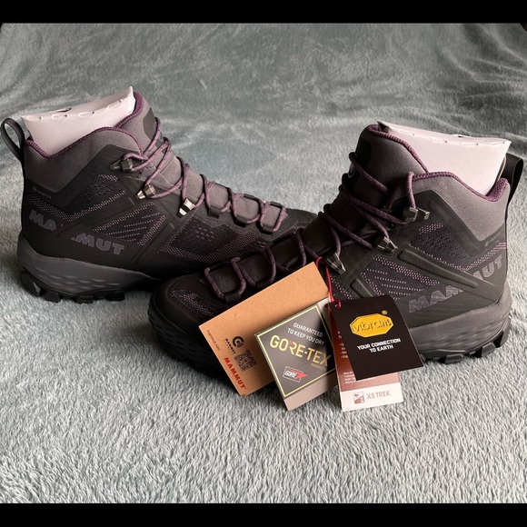 Mammut Shoes - Mammut Duncan Mid GTX Hiking Boots/Shoes Women’s US size 8 Phantom/Light Galaxy